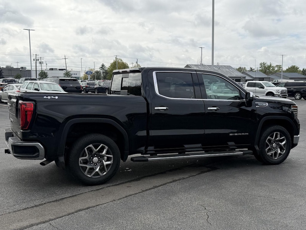 Used 2025 GMC Sierra 1500 SLT Truck