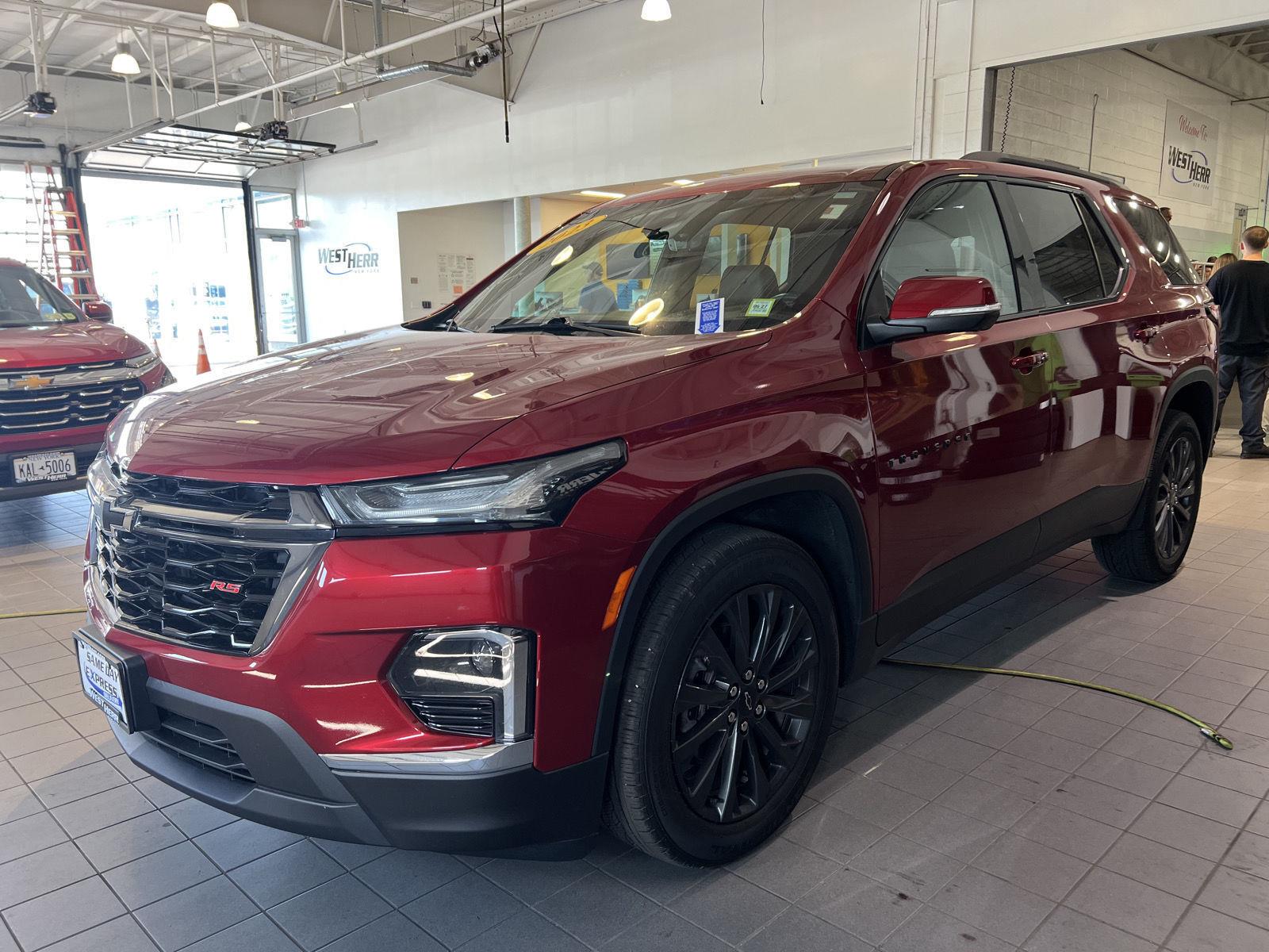 Used 2023 Chevrolet Traverse RS SUV