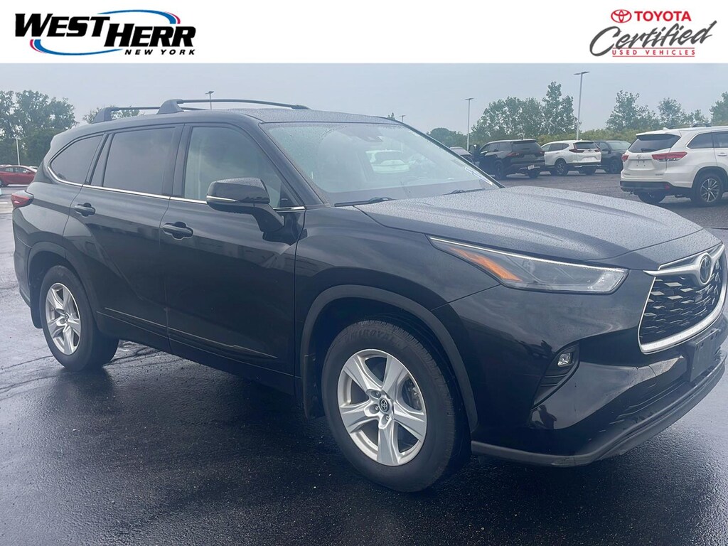 Certified 2022 Toyota Highlander LE SUV