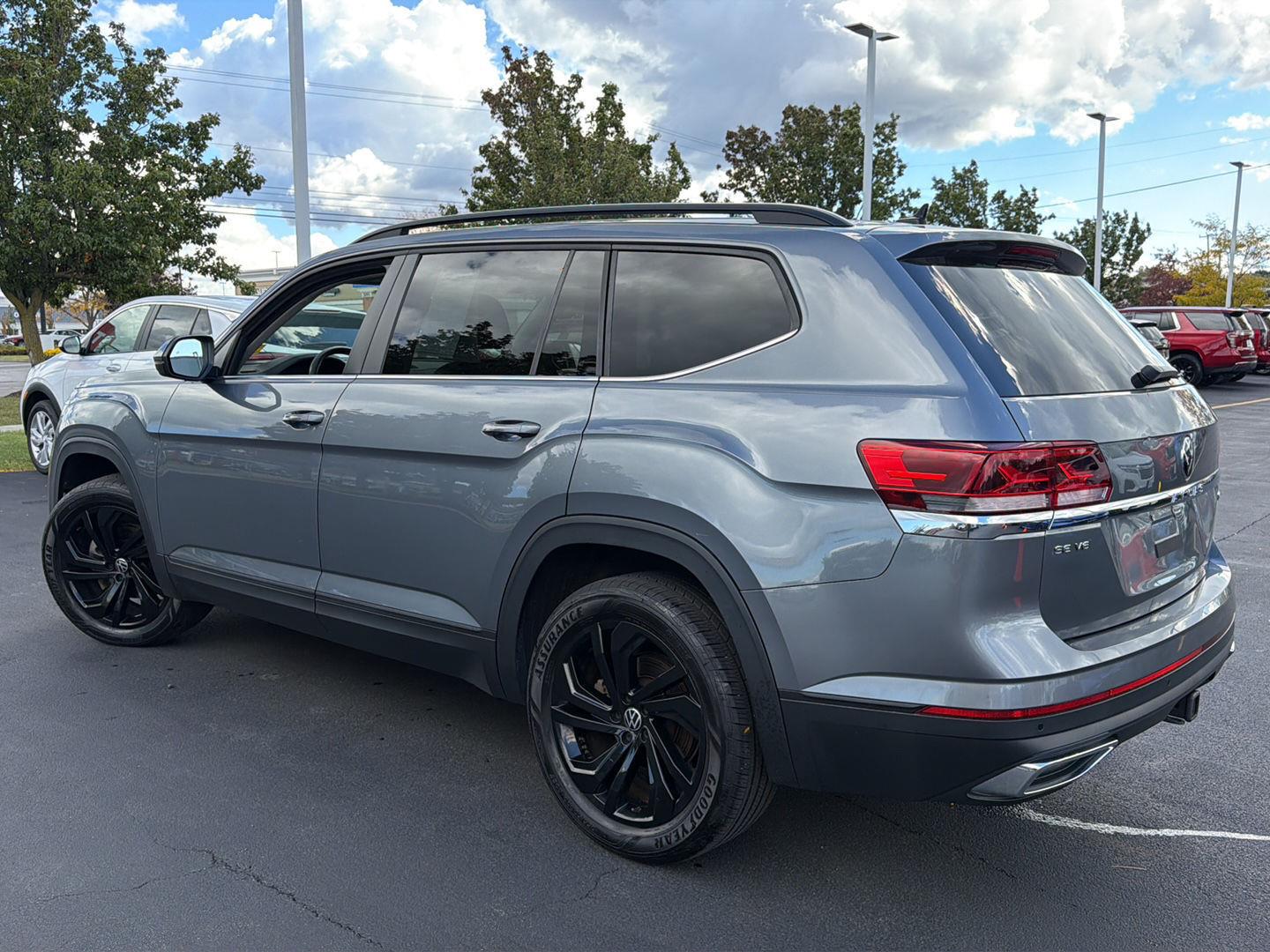 Used 2022 Volkswagen Atlas 3.6L V6 SE w/Technology SUV