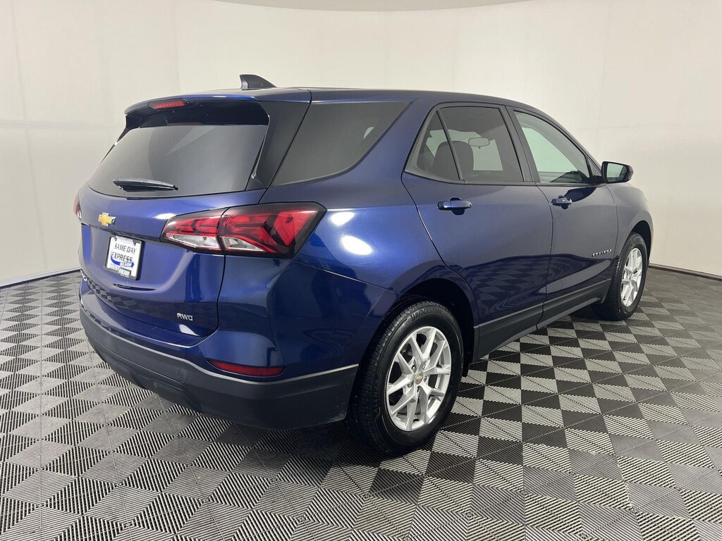 Used 2023 Chevrolet Equinox LS SUV