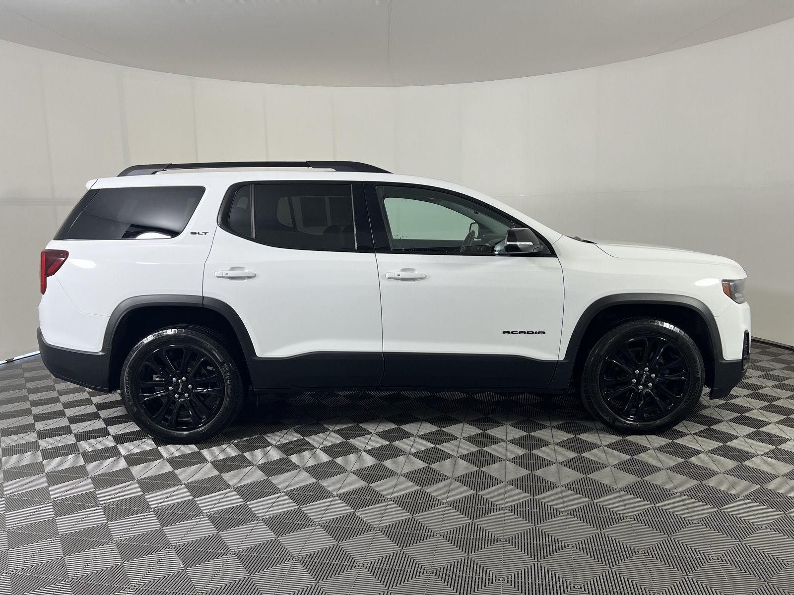 Used 2023 GMC Acadia SLT SUV