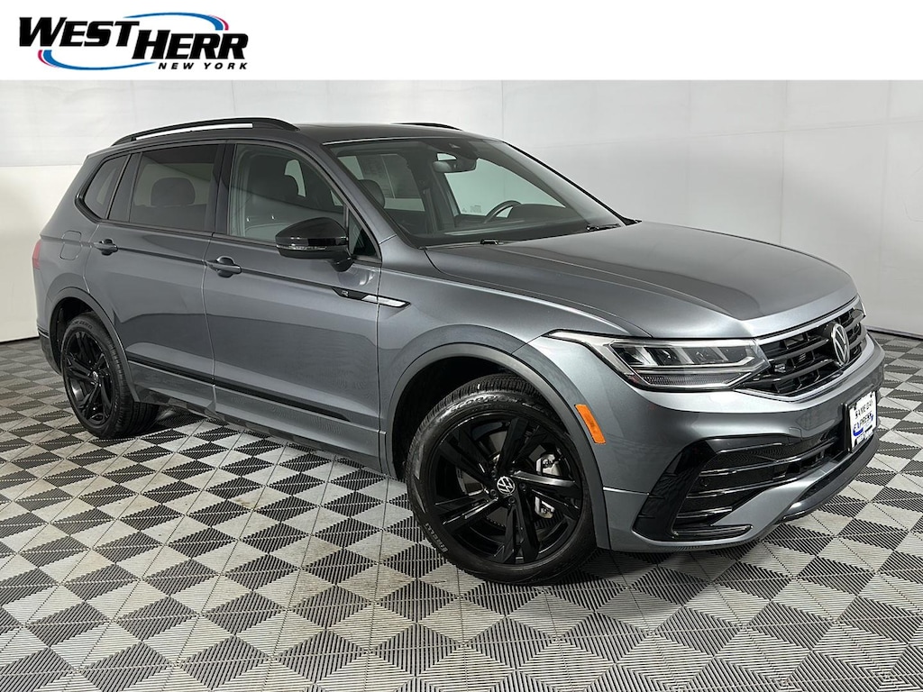 Used 2024 Volkswagen Tiguan SE R-Line Black SUV