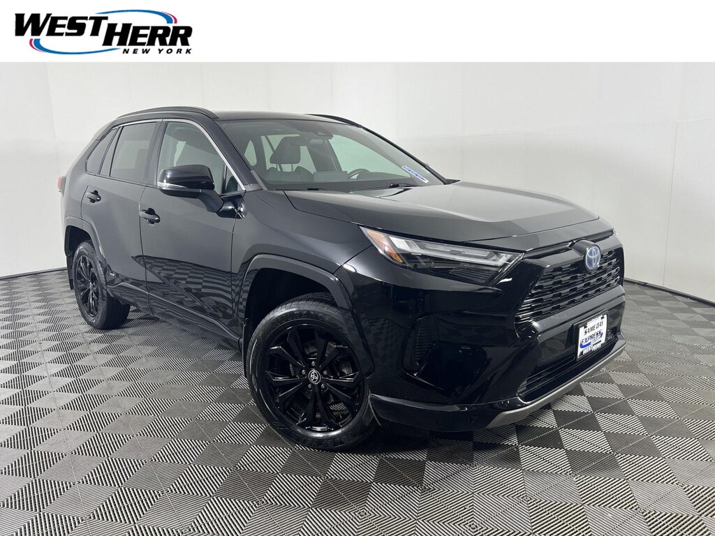 Used 2022 Toyota RAV4 Hybrid SE SUV