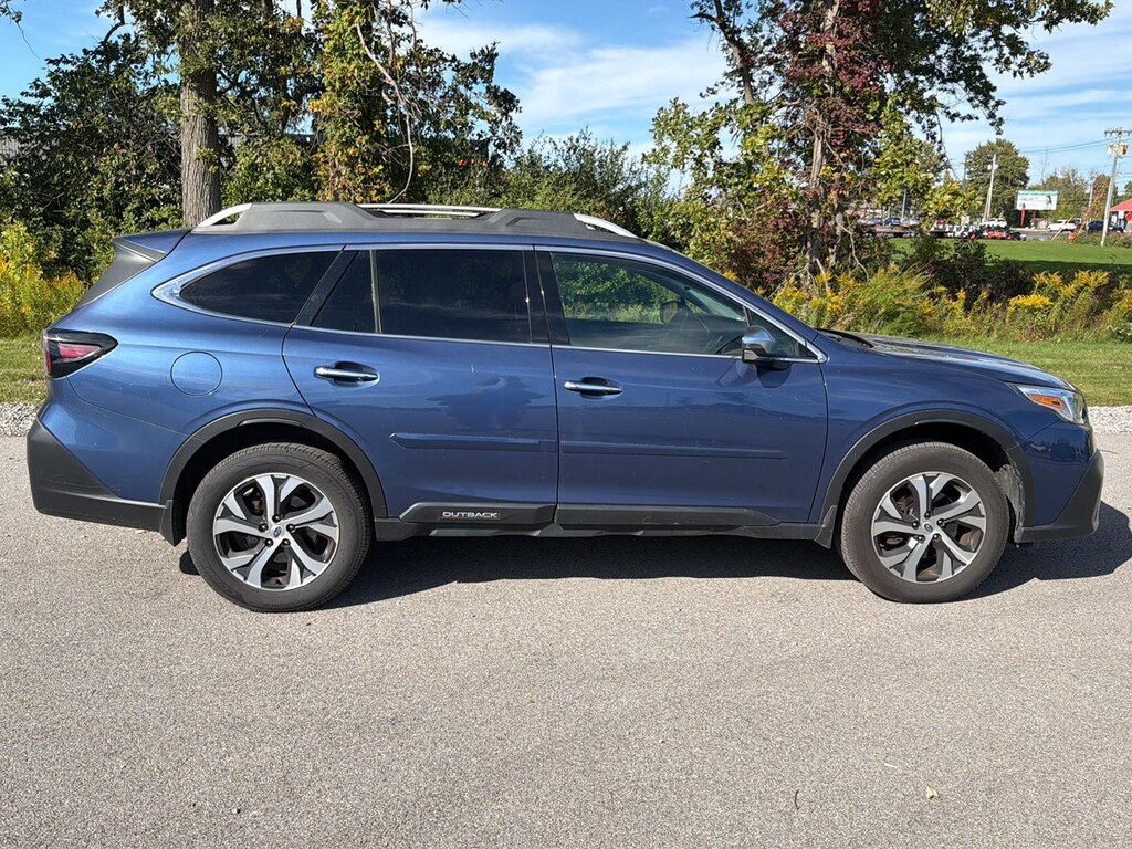 Used 2022 Subaru Outback Touring SUV