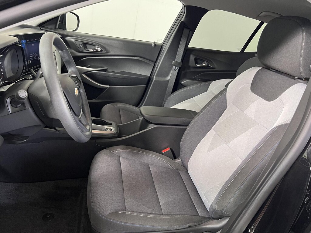 Used 2025 Chevrolet Trax LS SUV