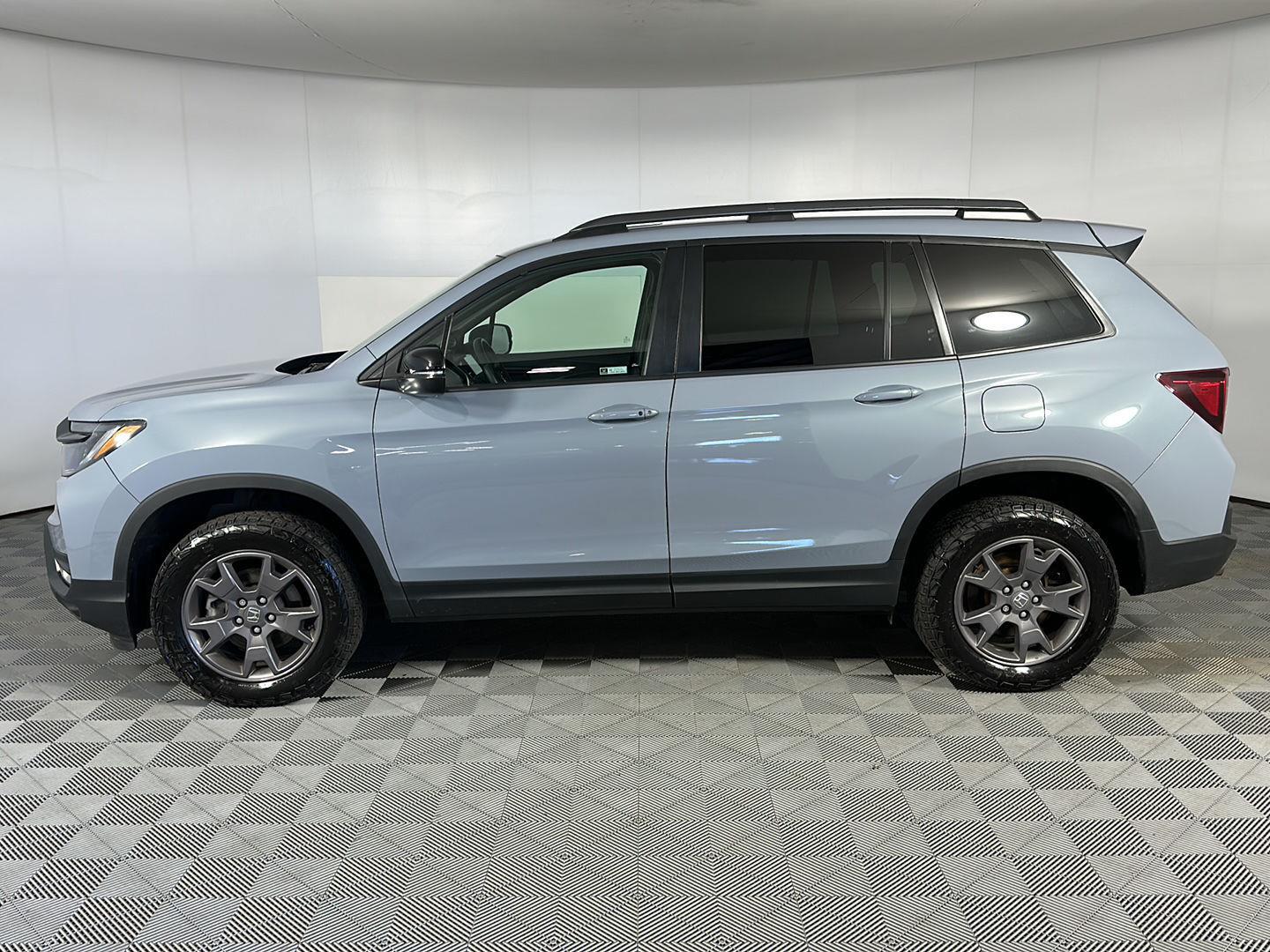 Used 2024 Honda Passport TrailSport SUV