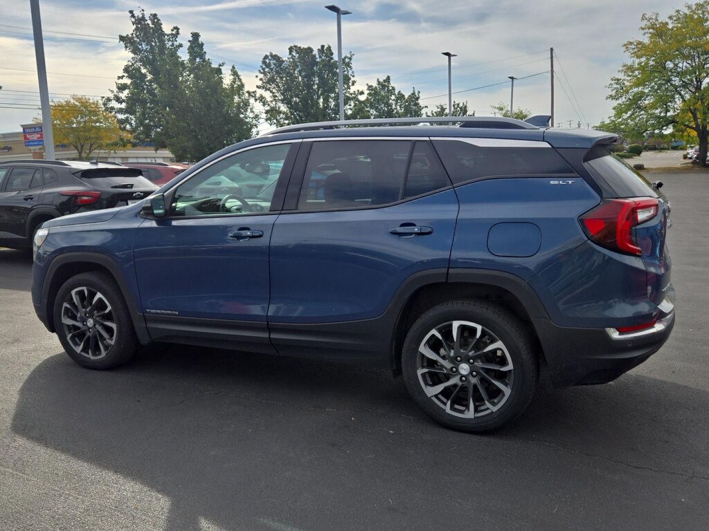Used 2024 GMC Terrain SLT SUV