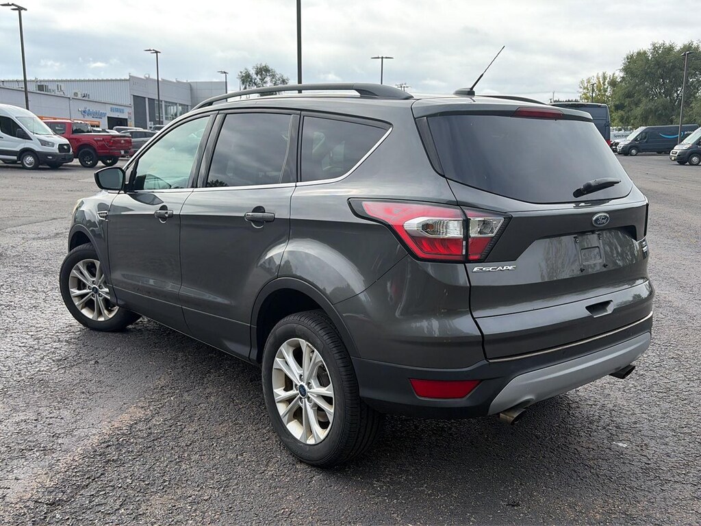 Used 2017 Ford Escape SE SUV