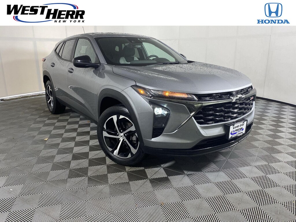 Used 2024 Chevrolet Trax 1RS SUV
