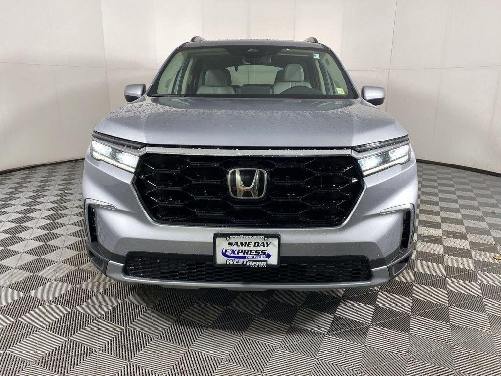 Used 2023 Honda Pilot Touring SUV