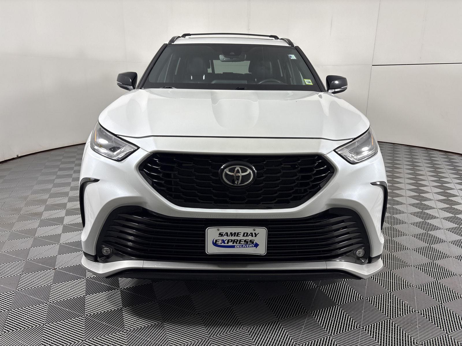 Used 2022 Toyota Highlander XSE SUV