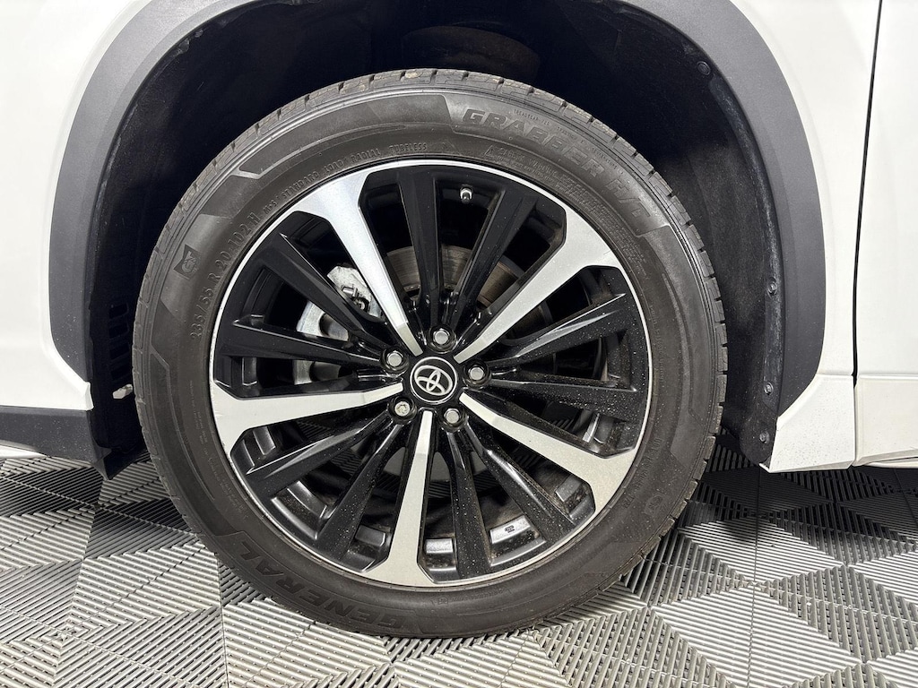 Used 2022 Toyota Highlander XSE SUV