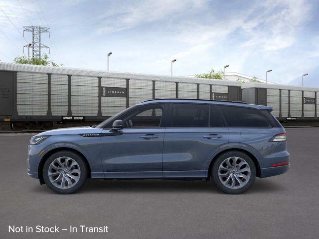 New 2026 Lincoln Aviator Premiere SUV