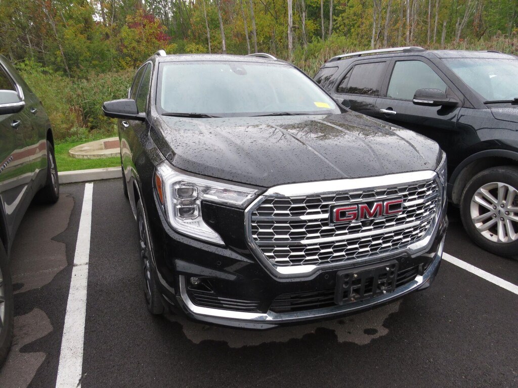 Used 2024 GMC Terrain Denali SUV