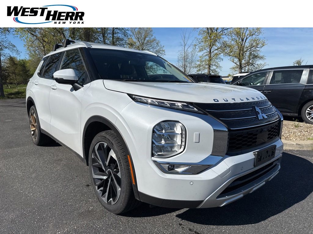 Used 2023 Mitsubishi Outlander SE SUV