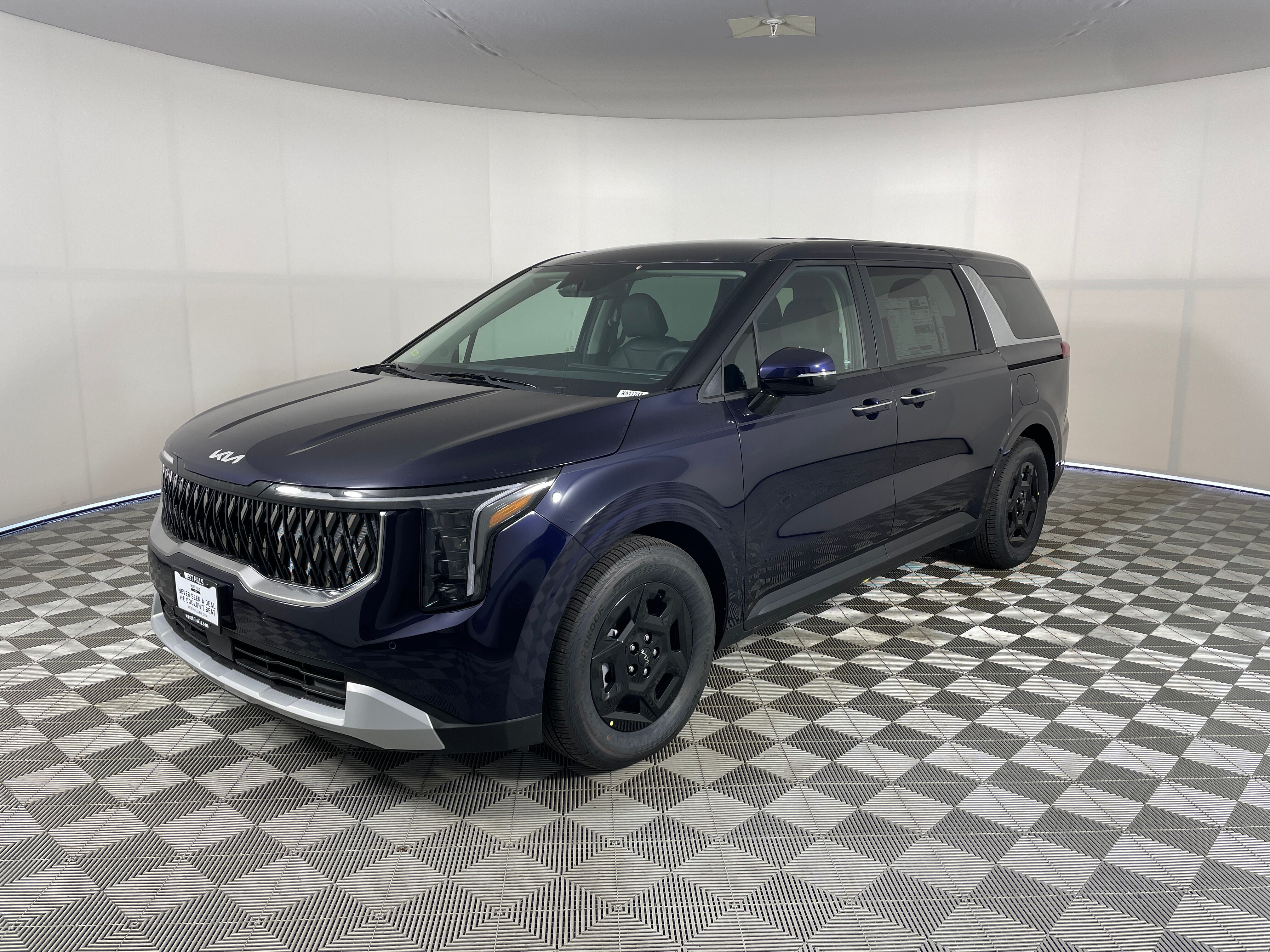 New 2026 Kia Carnival LXS Minivan/Van