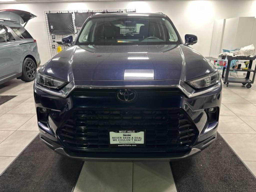 Used 2024 Toyota Grand Highlander Limited SUV