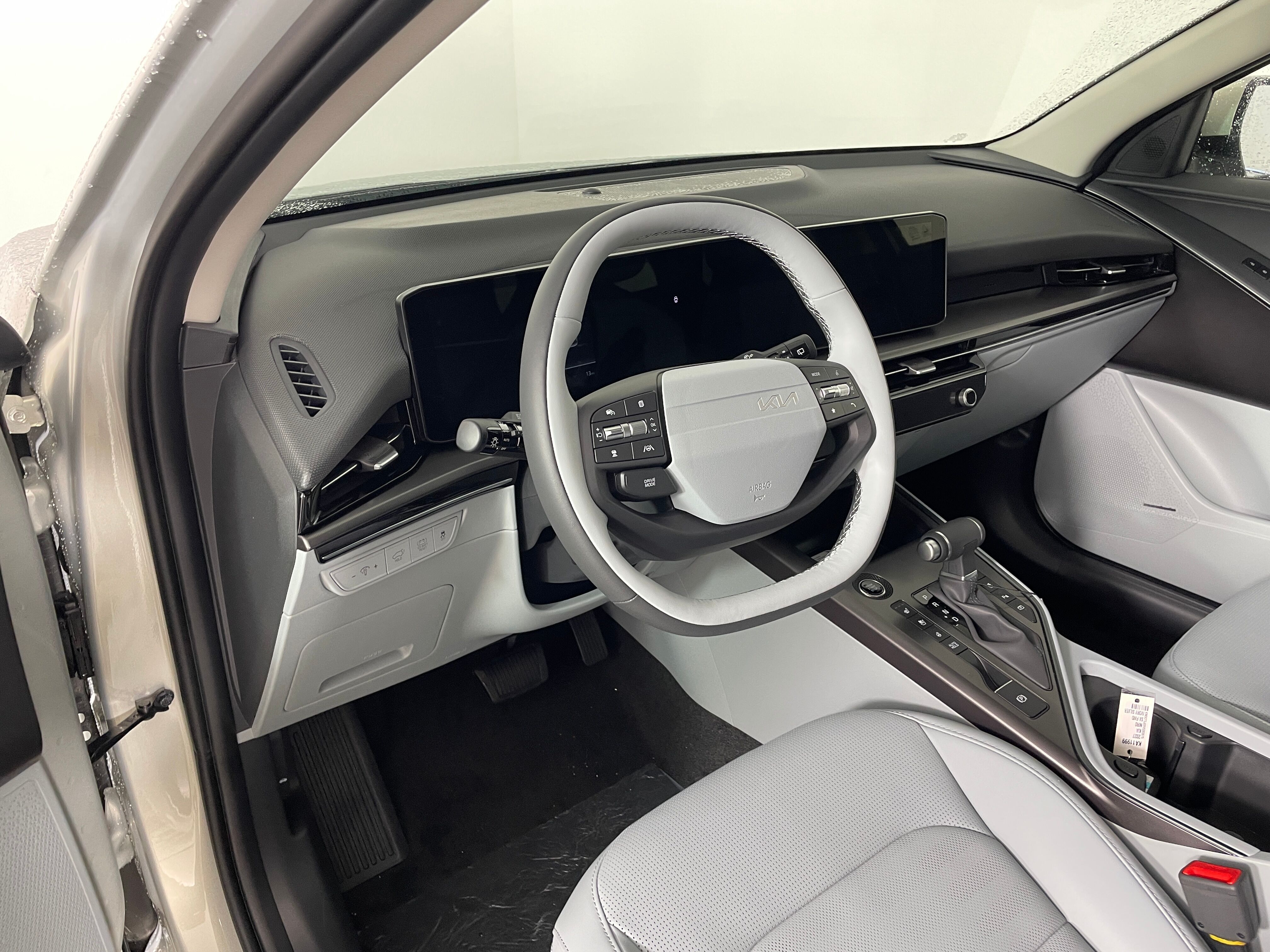 New 2027 Kia Niro SX SUV