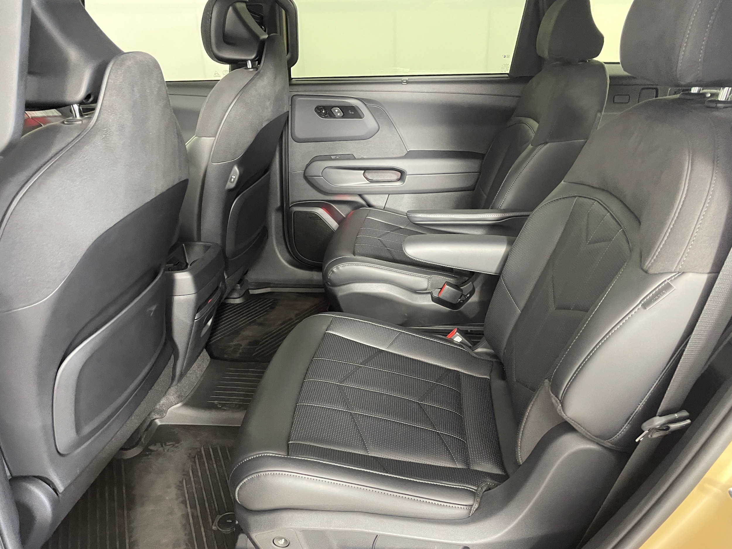 2027 Kia Telluride X-Line SX Prestige - Photo 10