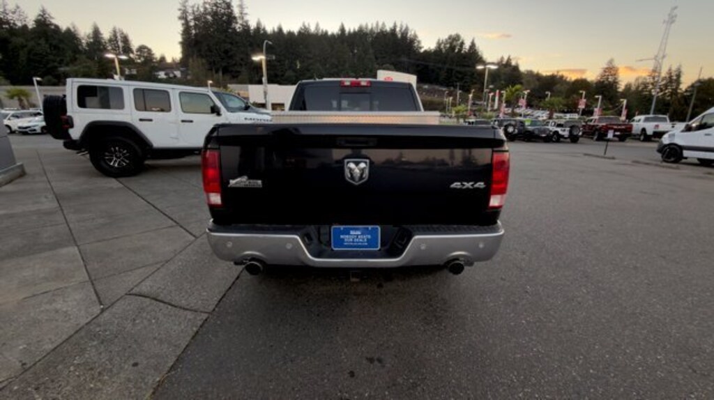 Used 2015 Ram 1500 SLT Truck Crew Cab
