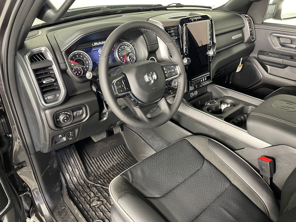 New 2027 Ram 1500 LARAMIE CREW CAB 4X4 6'4 BOX Pickup