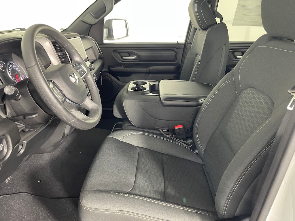 New 2026 Ram 1500 TRADESMAN CREW CAB 4X4 5'7 BOX Pickup