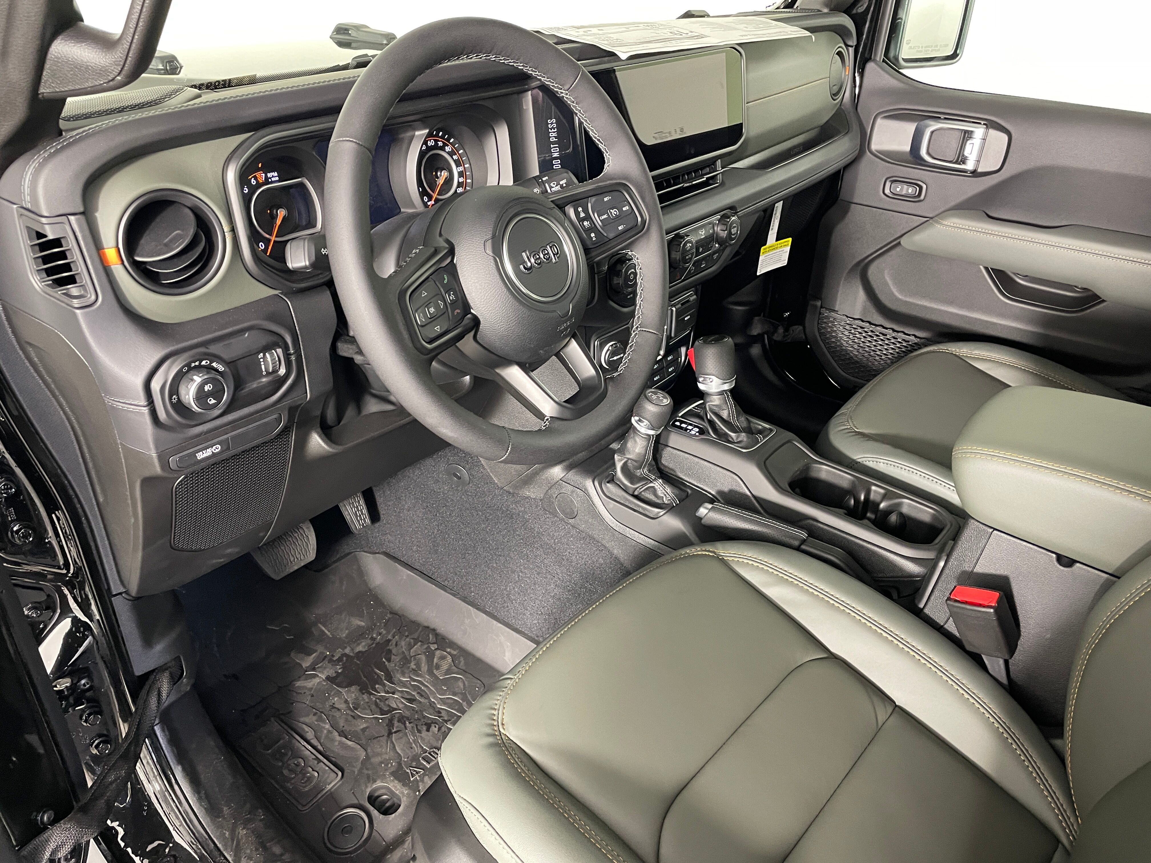 New 2026 Jeep Gladiator MOJAVE X 4X4 Pickup