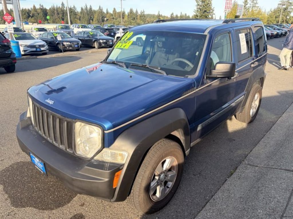 Used 2009 Jeep Liberty Sport SUV