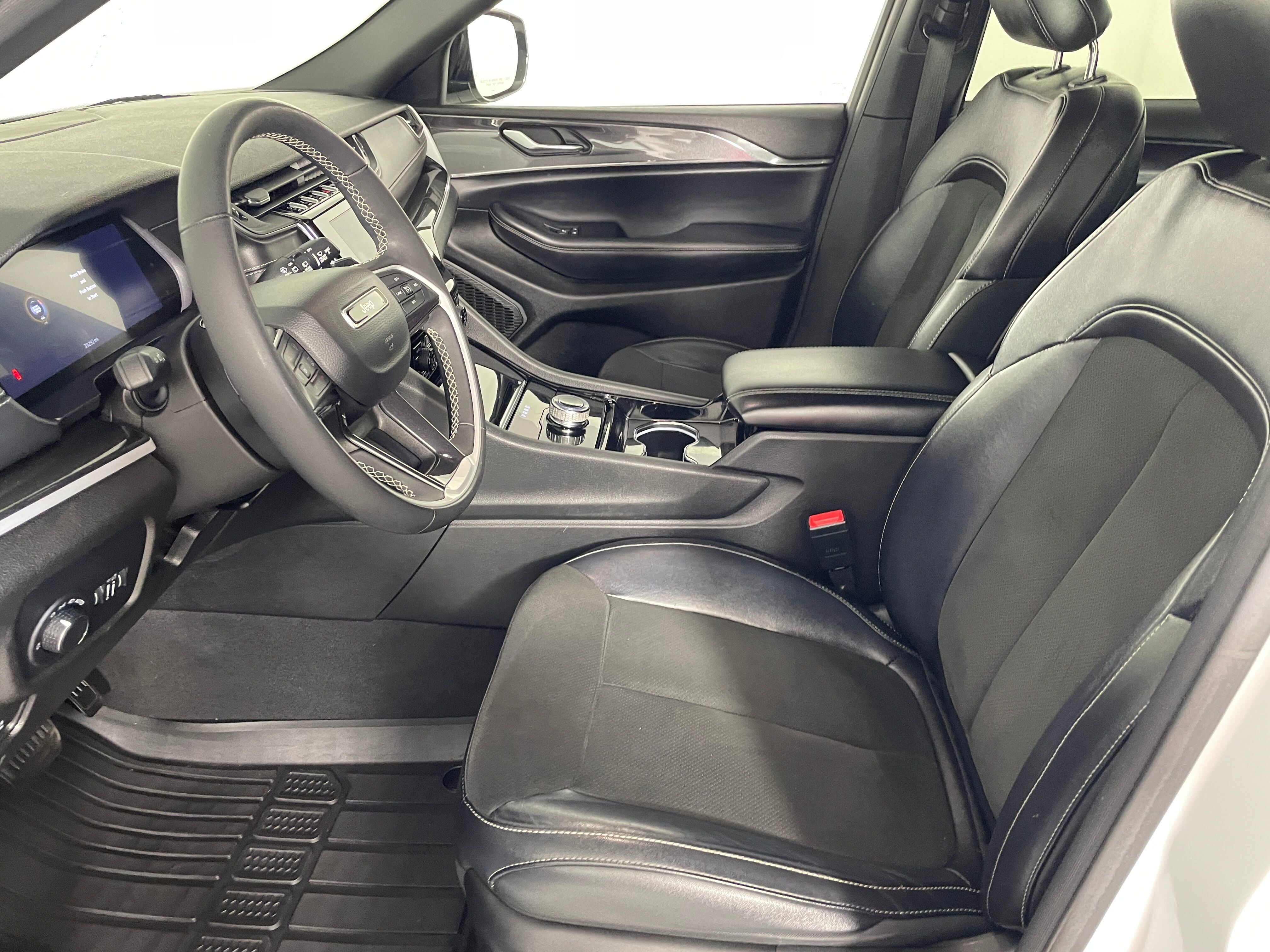 Used 2023 Jeep Grand Cherokee L Altitude SUV