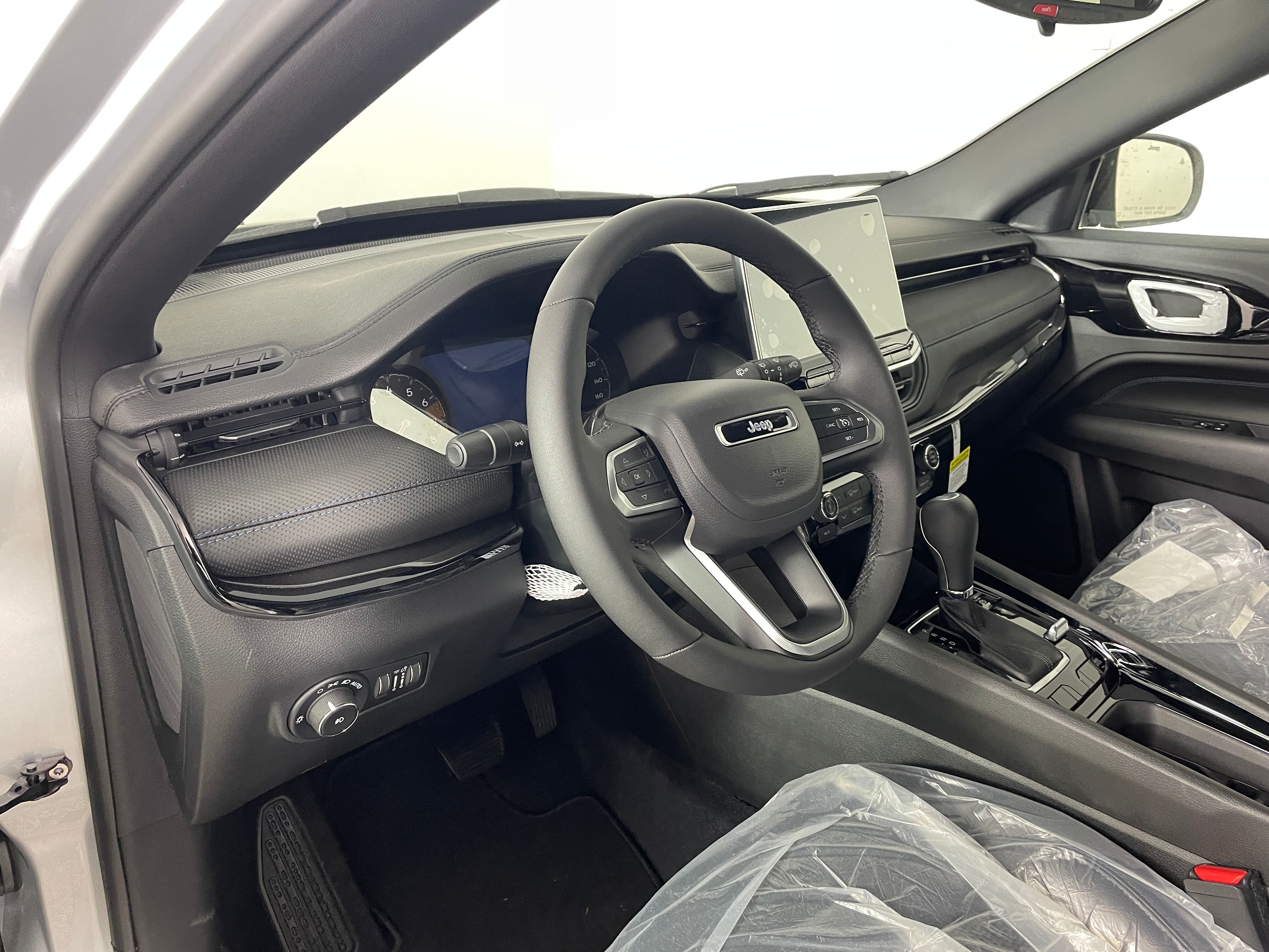 New 2026 Jeep Compass LATITUDE ALTITUDE 4X4 Sport Utility