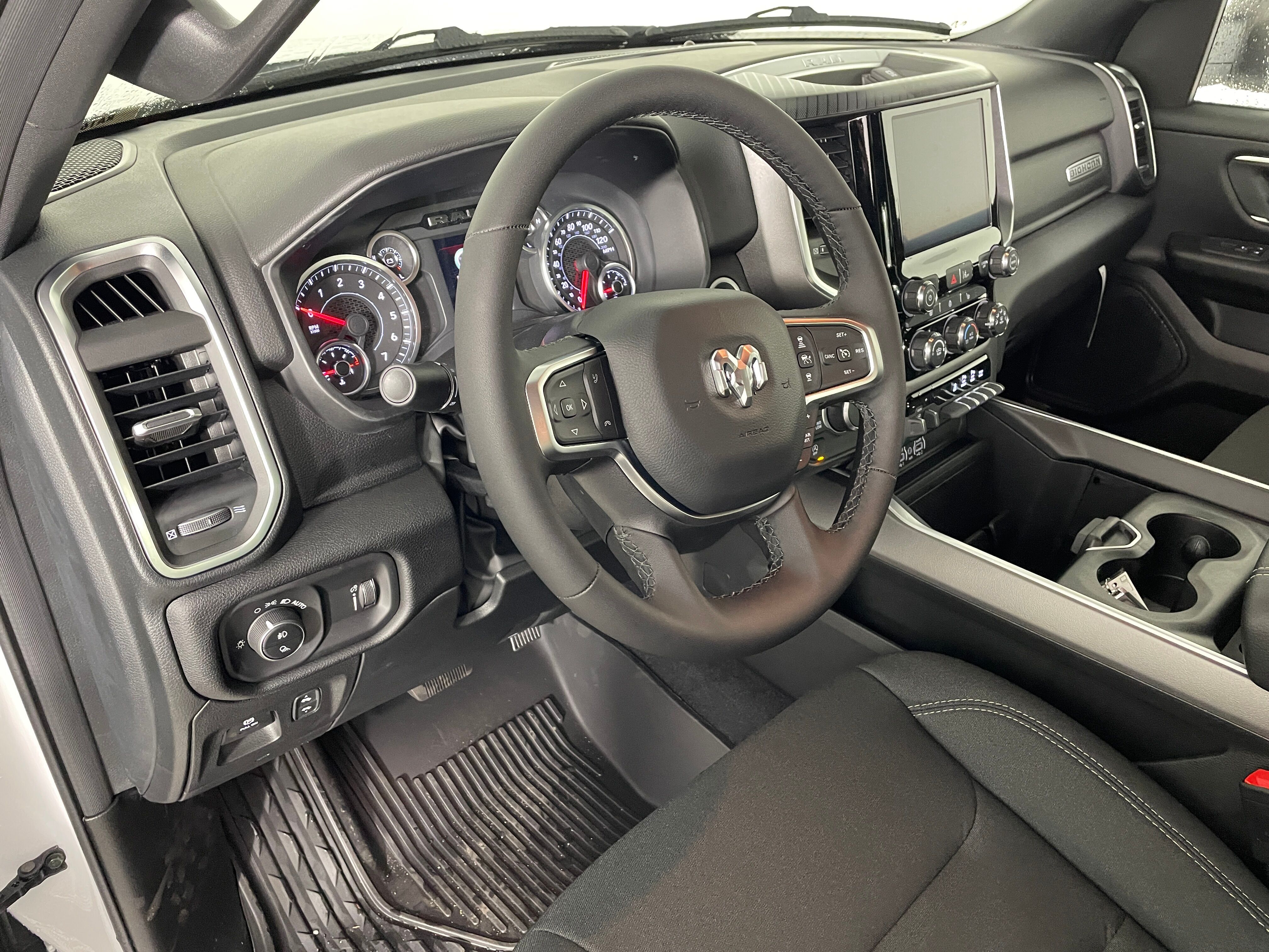 New 2026 Ram 1500 BIG HORN CREW CAB 4X4 5'7 BOX Pickup