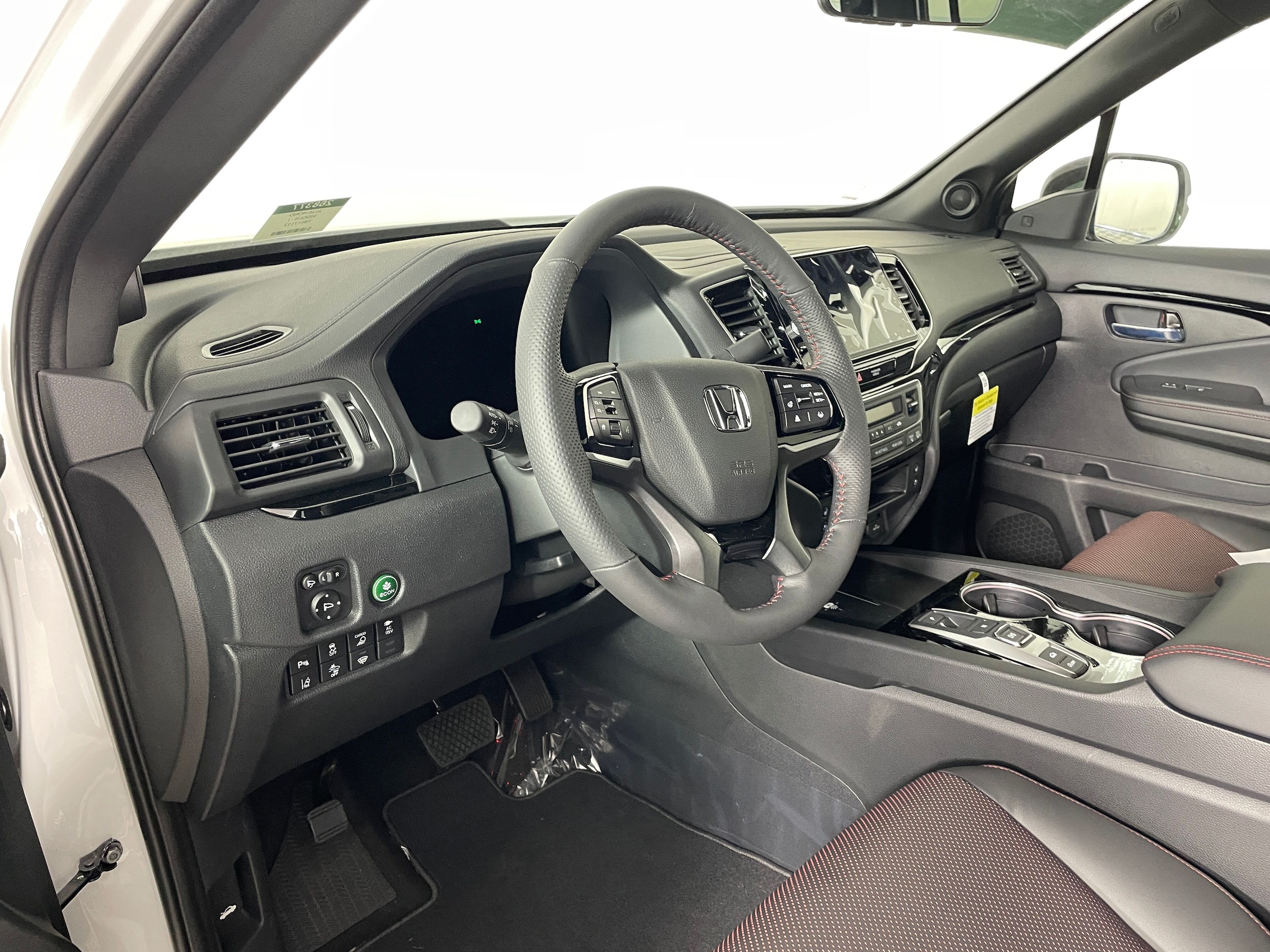 2026 Honda Ridgeline Black Edition - Photo 2