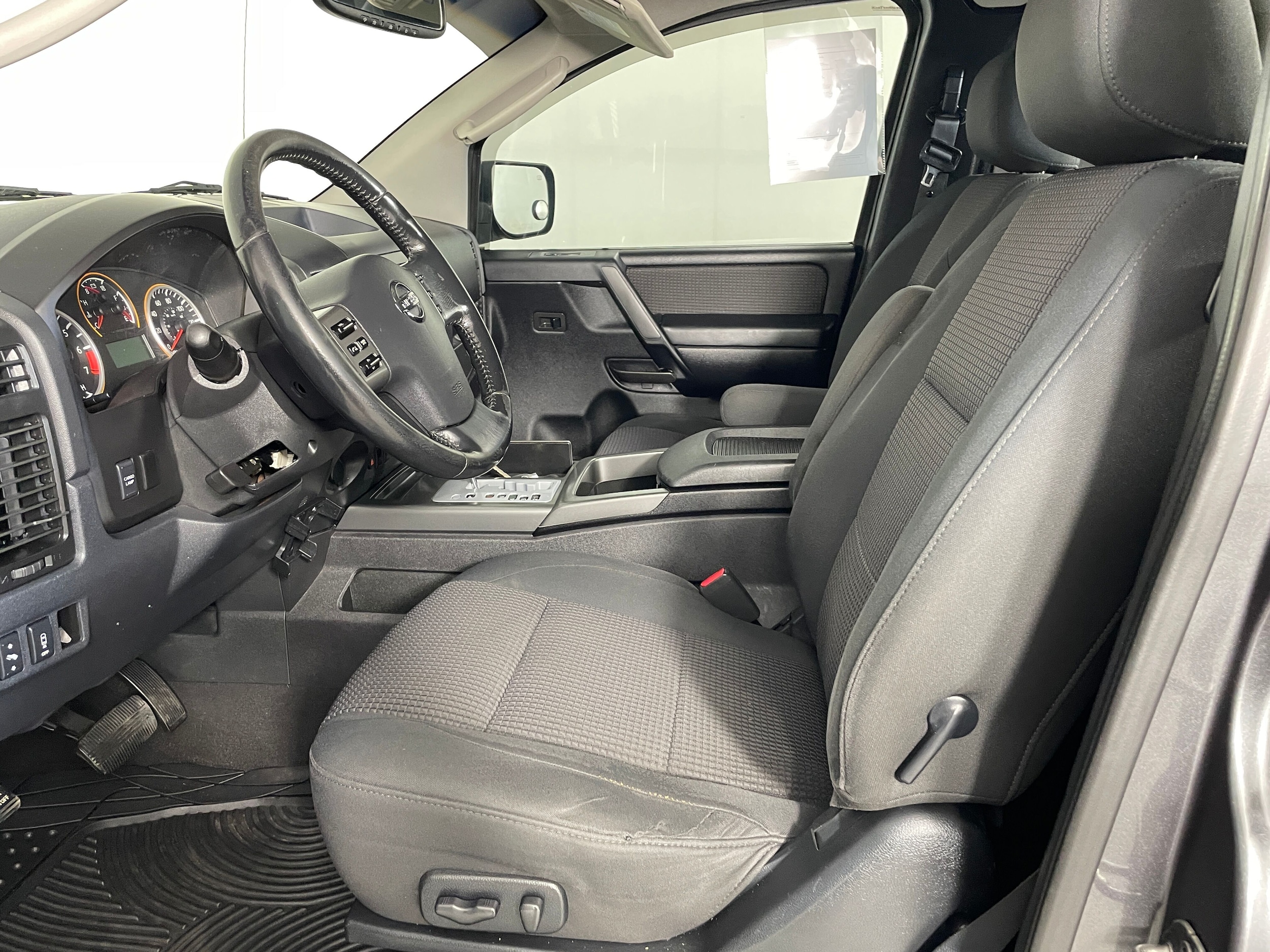 Used 2008 Nissan Titan SE with VIN 1N6BA06F58N335865 for sale in Bremerton, WA