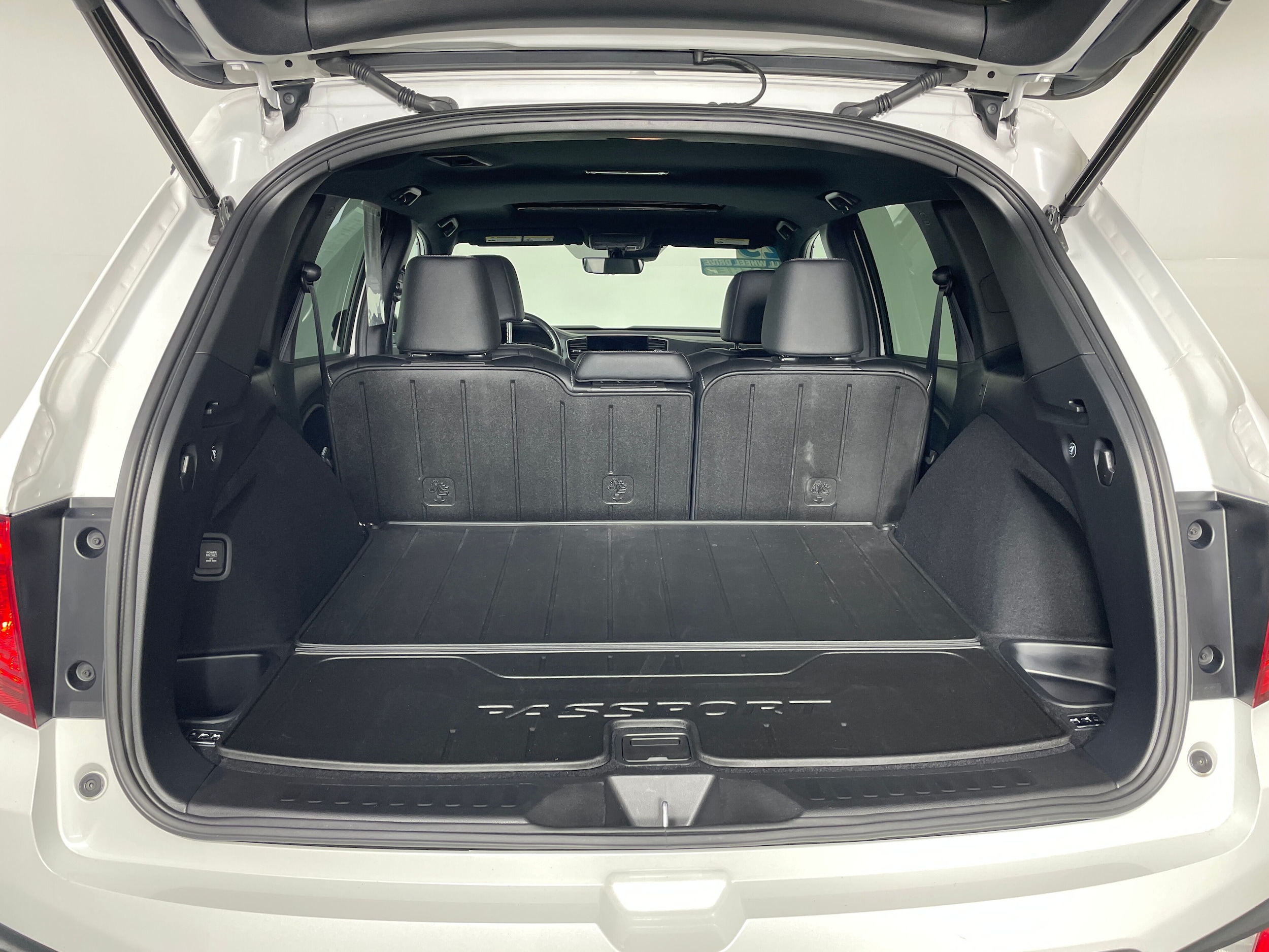 2025 Honda Passport EX-L - Photo 19