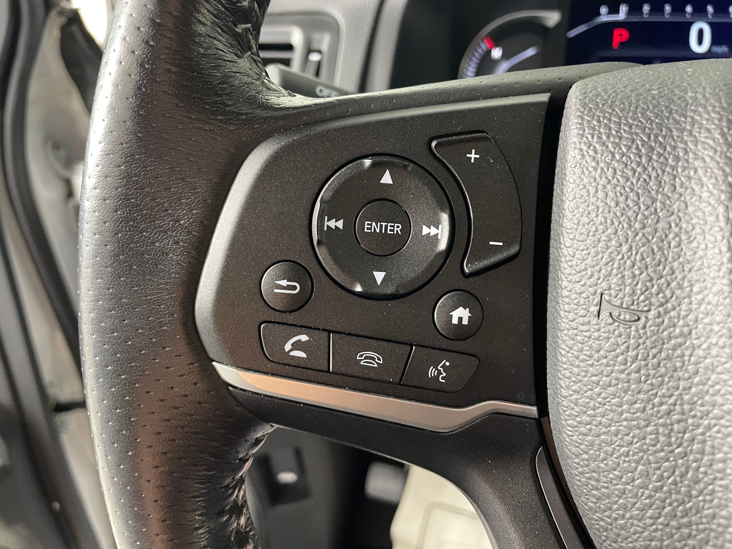 2025 Honda Passport EX-L - Photo 12