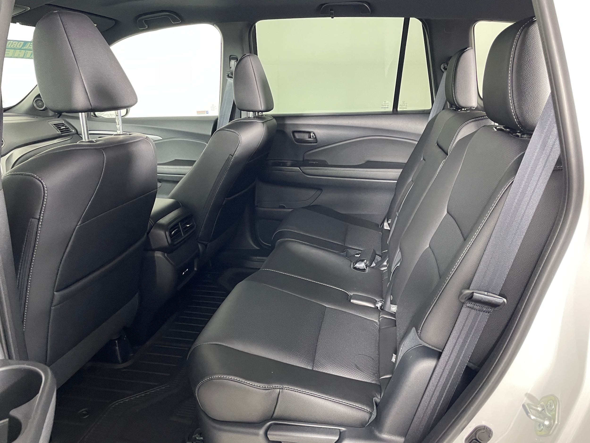 2025 Honda Passport EX-L - Photo 18