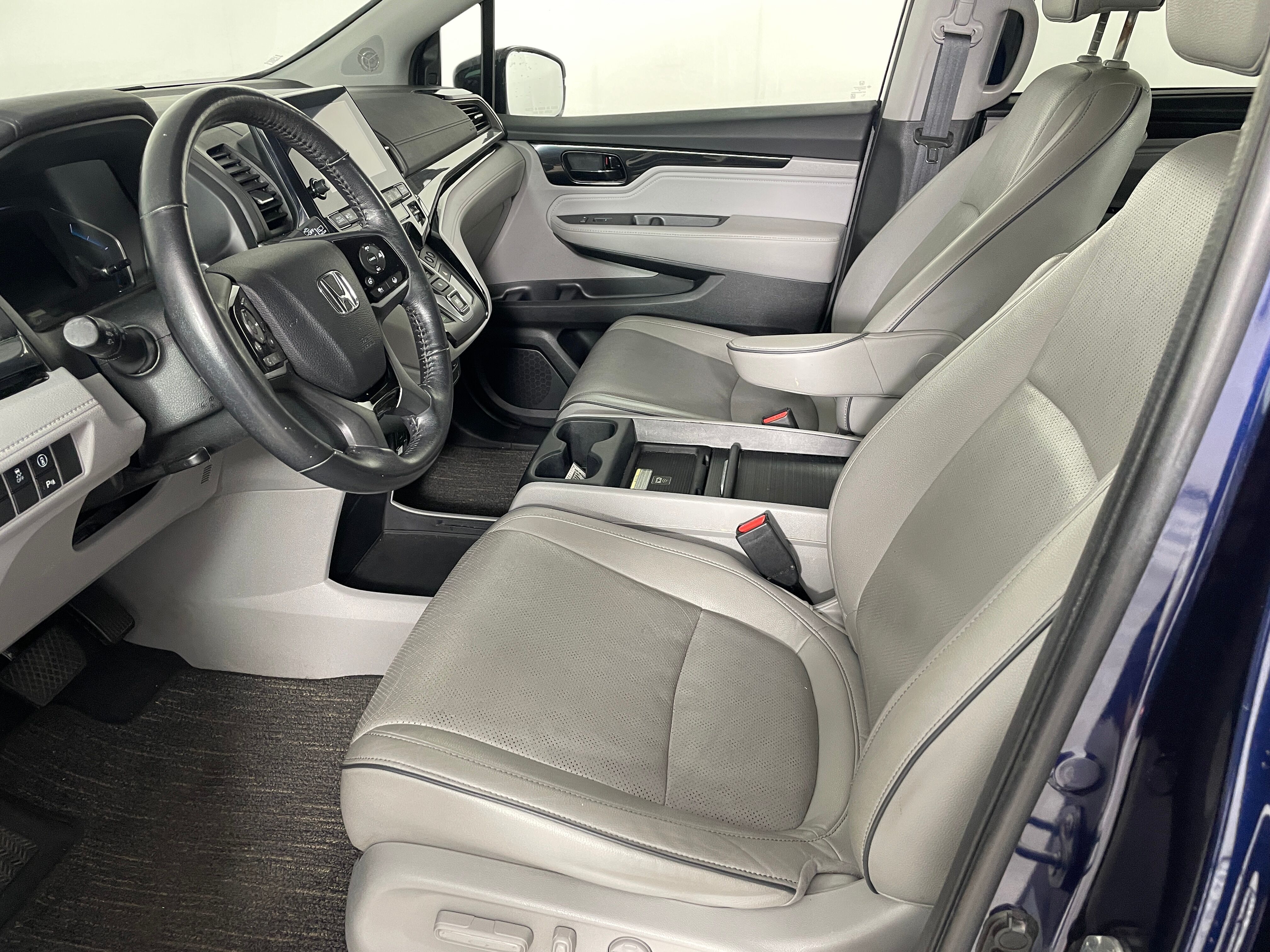 Used 2021 Honda Odyssey Elite Minivan/Van