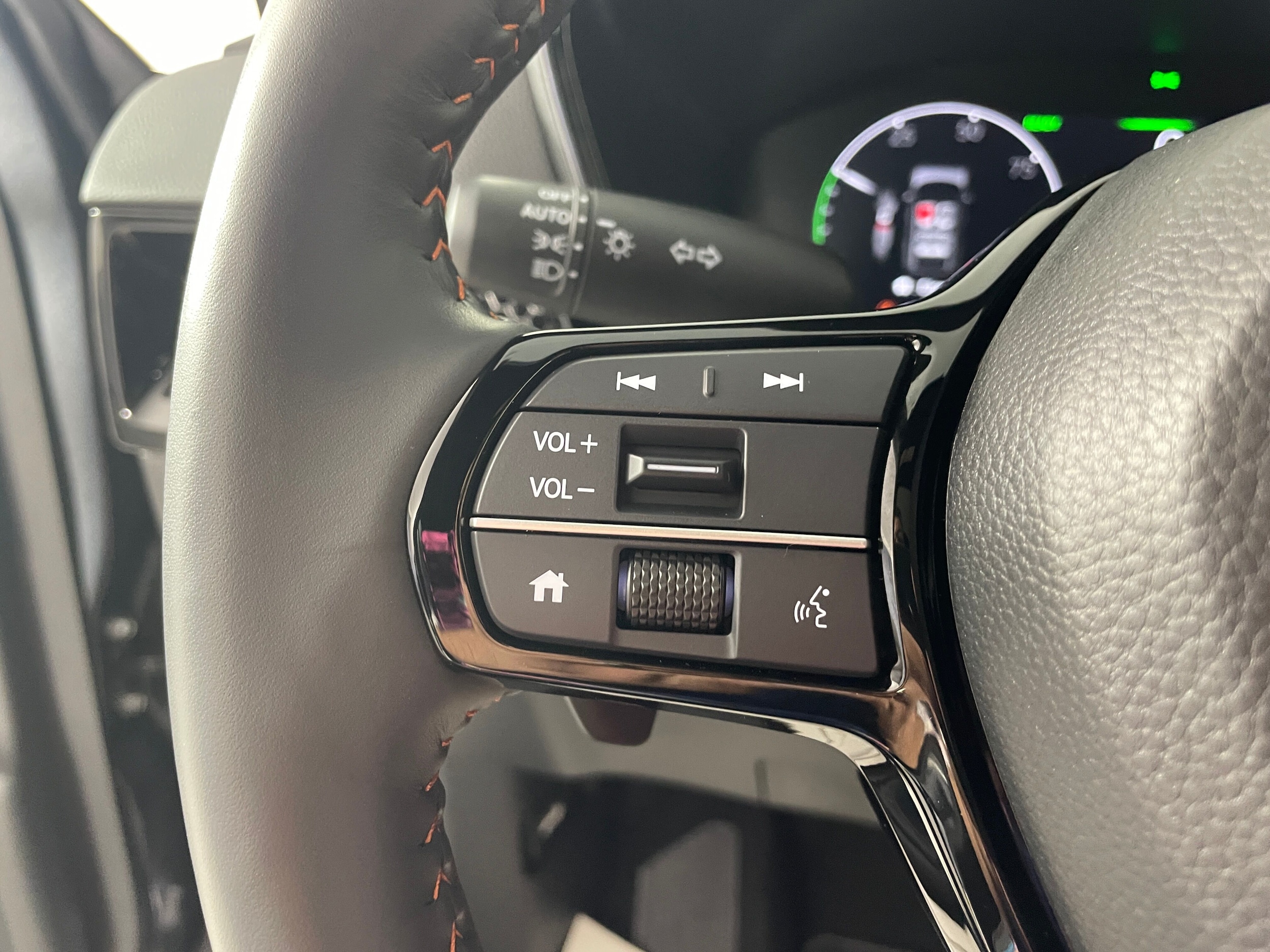 2024 Honda CR-V Sport Touring - Photo 12