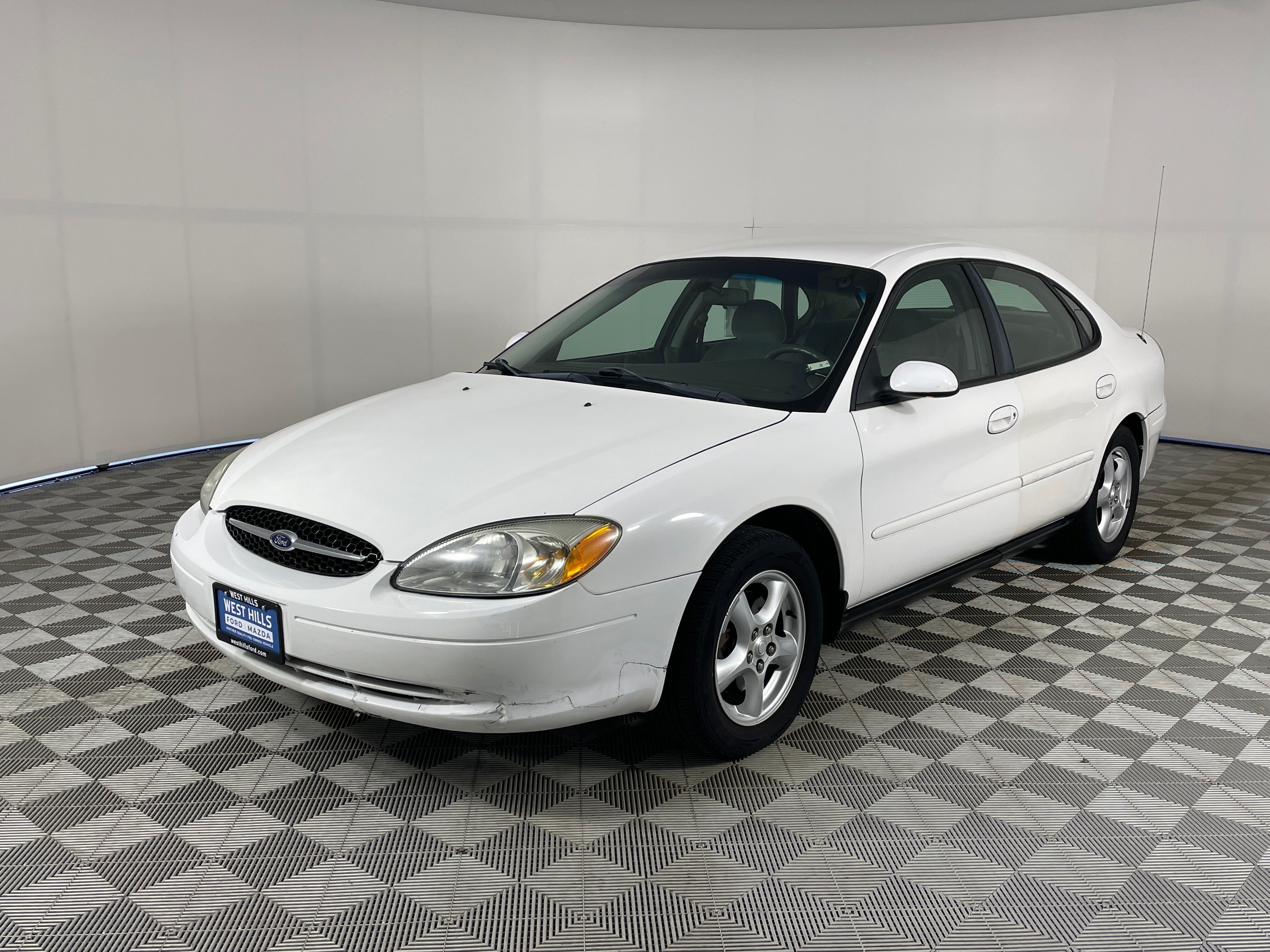  Ford Taurus