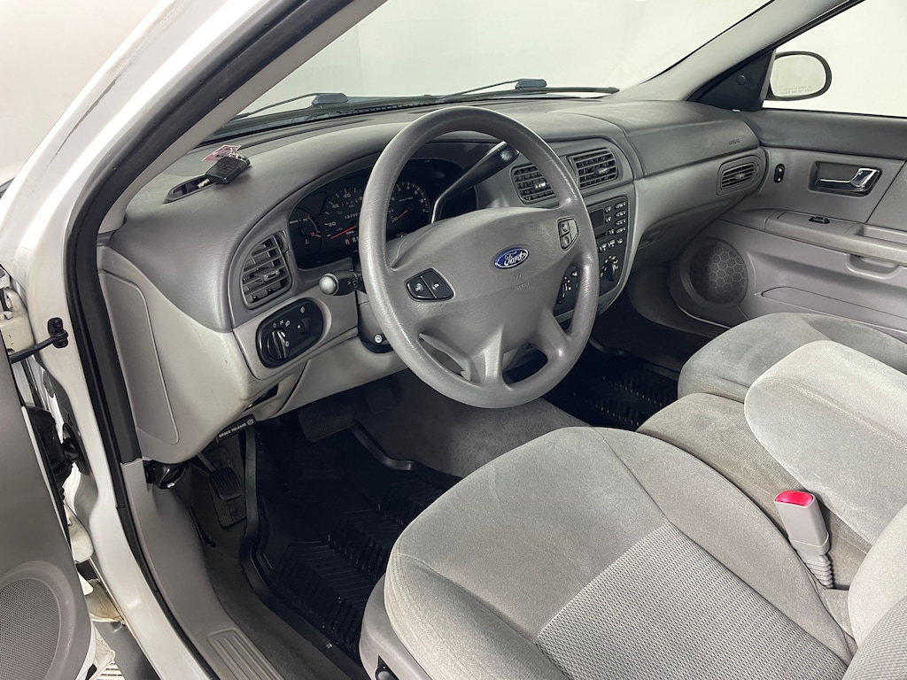 Used 2003 Ford Taurus SES Sedan