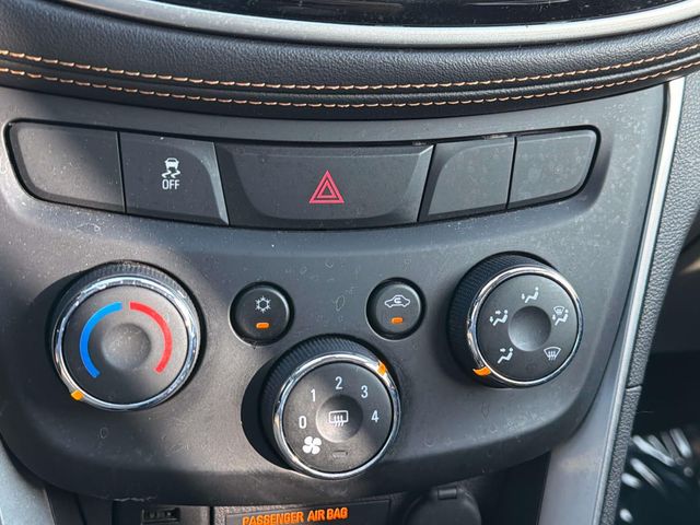 2018 Chevrolet Trax LS - Photo 23