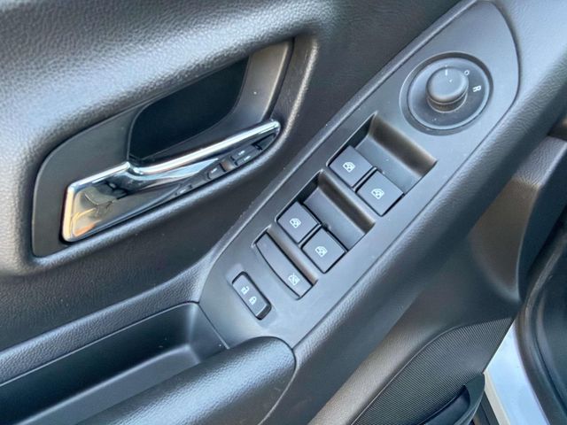 2018 Chevrolet Trax LS - Photo 14