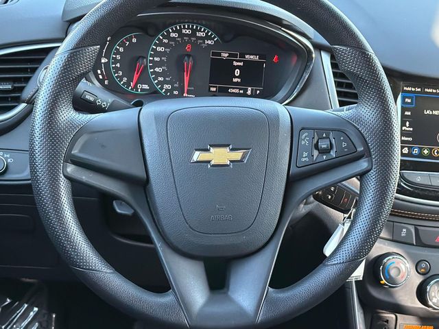 2018 Chevrolet Trax LS - Photo 12