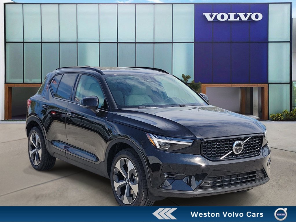 2026 Volvo XC40