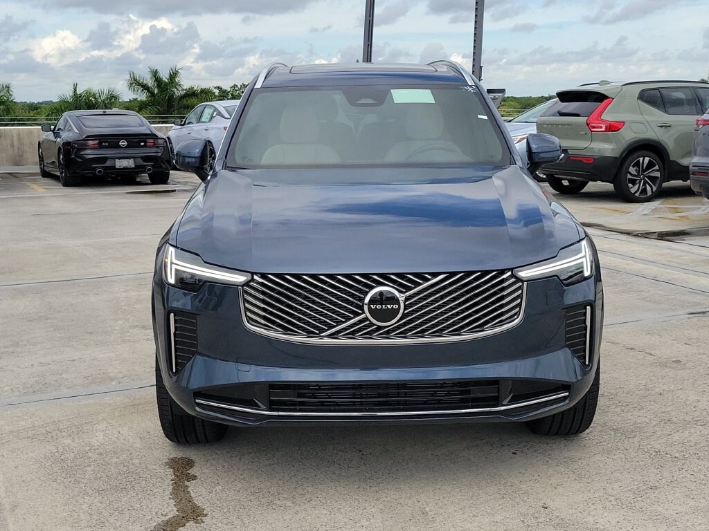 New 2027 Volvo XC90 B5 Core SUV