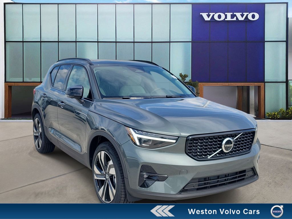  Volvo XC40