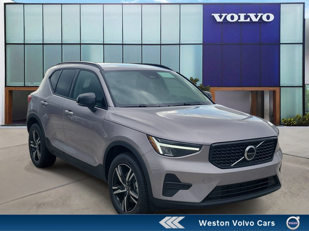 2026 Volvo XC40 B5 Core AWD SUV T805090
