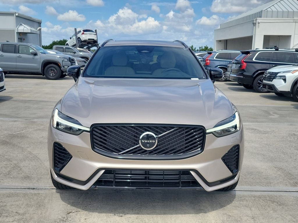 New 2026 Volvo XC60 plug-in hybrid T8 Plus SUV