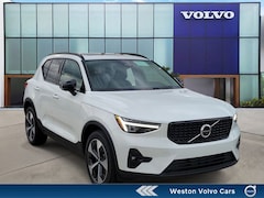 2026 Volvo XC40 B5 Plus AWD SUV T810291